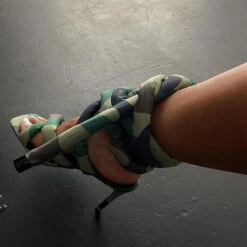 Solid Color Unique Cross Strap Strappy Sandals 37 Solid Color Unique Cross Strap Strappy Sandals -Clothing Outlet Store C23031765 CF 1 7fb055e1 5d4d 4249 b16a fe7f1927d7dd