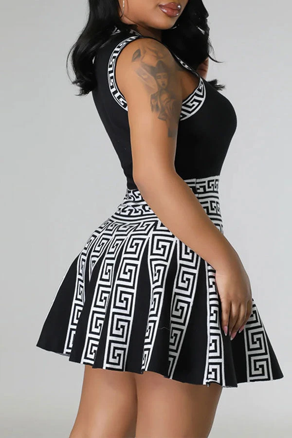 Geometric Print Patchwork Classic Pleated Mini Dress 3 Geometric Print Patchwork Classic Pleated Mini Dress - Image 3