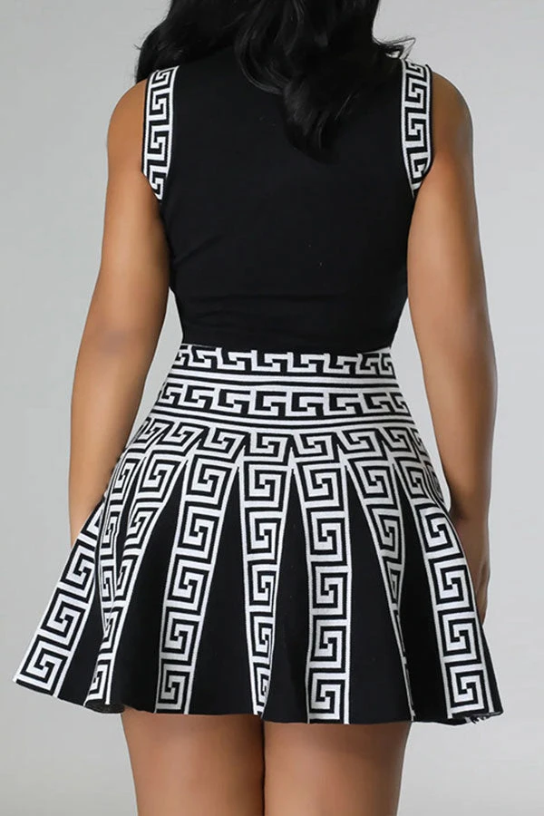 Geometric Print Patchwork Classic Pleated Mini Dress 4 Geometric Print Patchwork Classic Pleated Mini Dress - Image 4