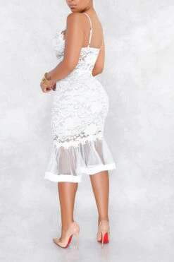 Lace Patchwork Glamorous Fishtail Midi Dress 13 Lace Patchwork Glamorous Fishtail Midi Dress -Clothing Outlet Store H21101922 WH 3 2211f43b e88c 4eab 9566 79bf83abac4f