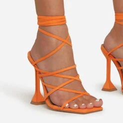 Solid Color Feminine Strappy Pyramid Heeled Sandals -Clothing Outlet Store H22031674 OR 1