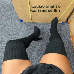 Solid Color Flattering Over The Knee Knitted Boots -Clothing Outlet Store H22100972 BK 1