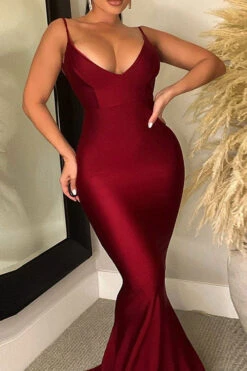 Solid Color Glamorous Backless Fishtail Maxi Dress 6 Solid Color Glamorous Backless Fishtail Maxi Dress -Clothing Outlet Store H22102803 WR 1