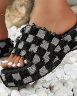 Checked Burrs Urban Chunky Sandals -Clothing Outlet Store H23041472 BK 2